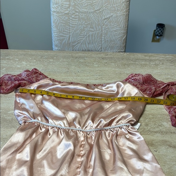 Express Pink Skorts/Romper with Bishop Sleeves - Picture 10 of 13